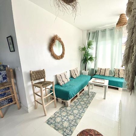 Appartement A Ksar Sghir En Face Du Terminal Passagers De Ferry Port Tanger Med Zewnętrze zdjęcie