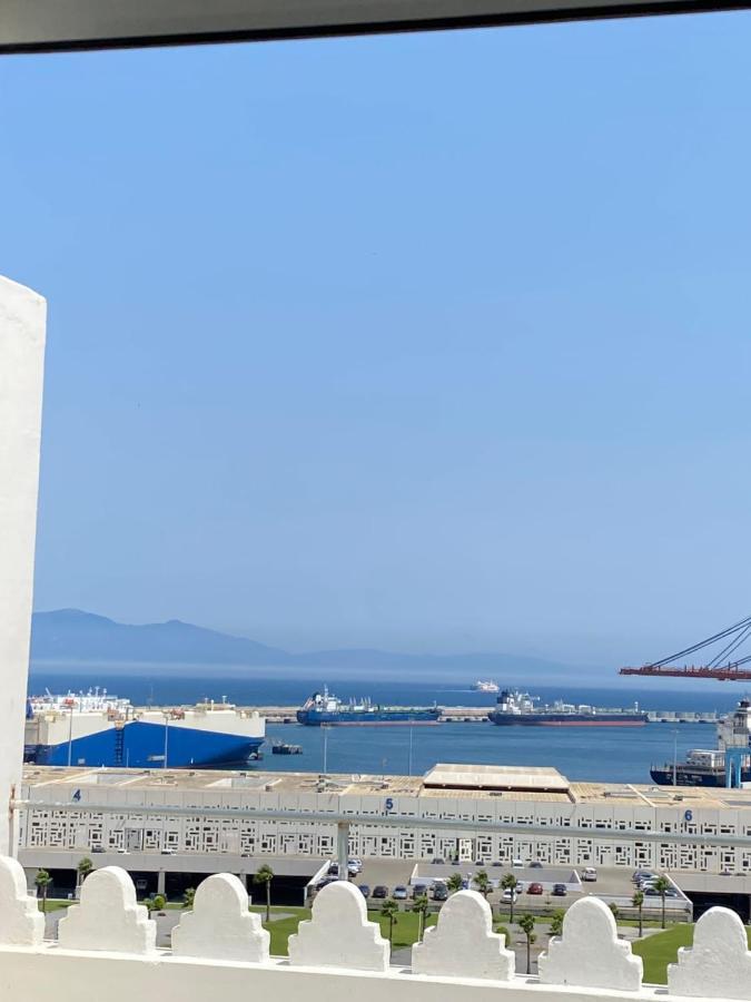Appartement A Ksar Sghir En Face Du Terminal Passagers De Ferry Port Tanger Med Zewnętrze zdjęcie
